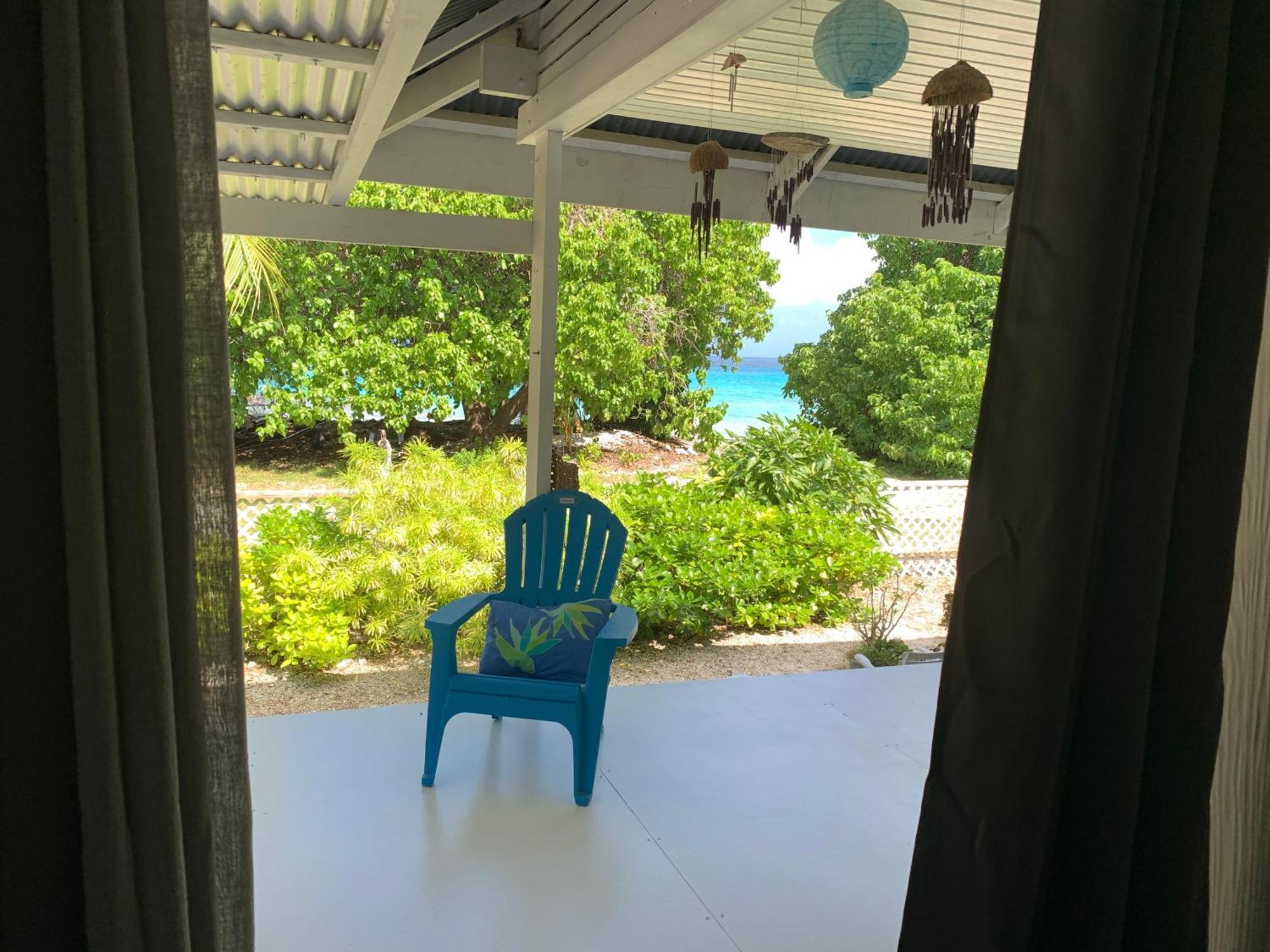 Le Fare Bleu Tiputa Rangiroa Apartment Exterior photo